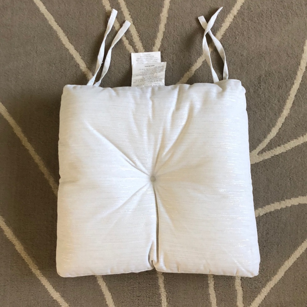 Sparkly cream seat cushion